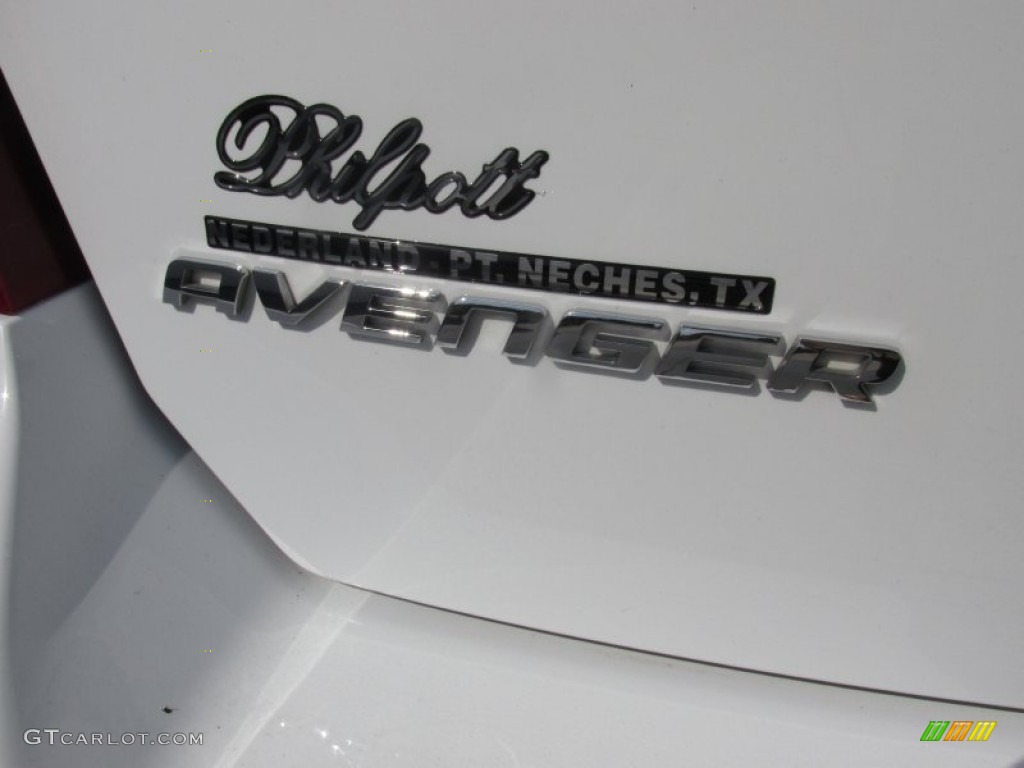 2014 Avenger SE - Bright White / Black/Light Frost Beige photo #14