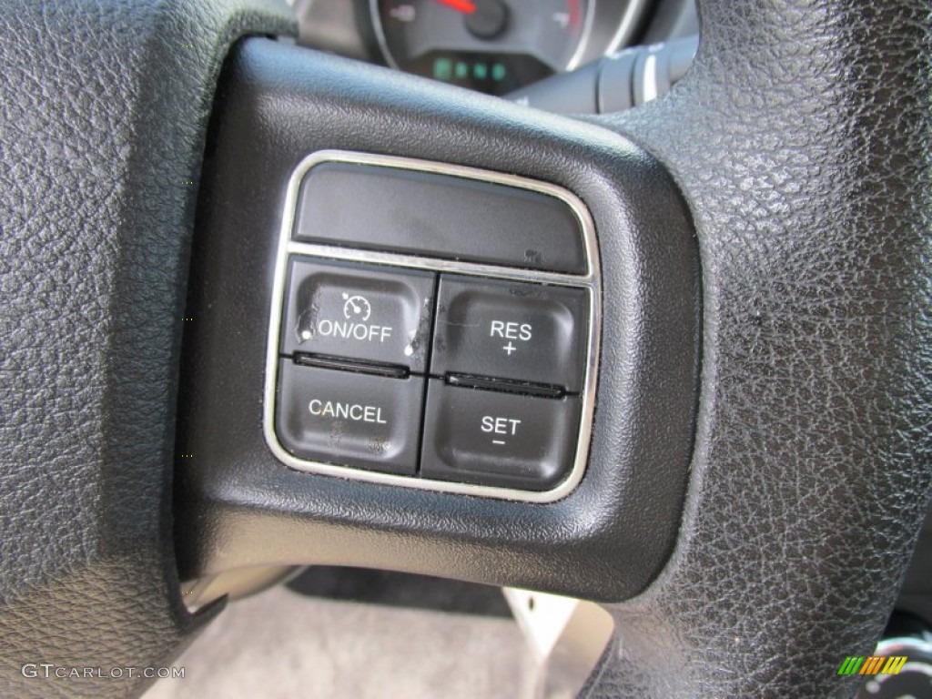 2014 Avenger SE - Bright White / Black/Light Frost Beige photo #40