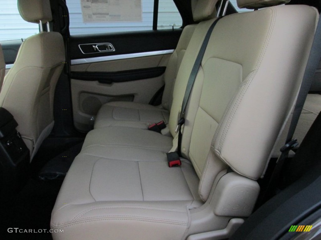 Medium Light Camel Interior 2016 Ford Explorer XLT Photo #105487115