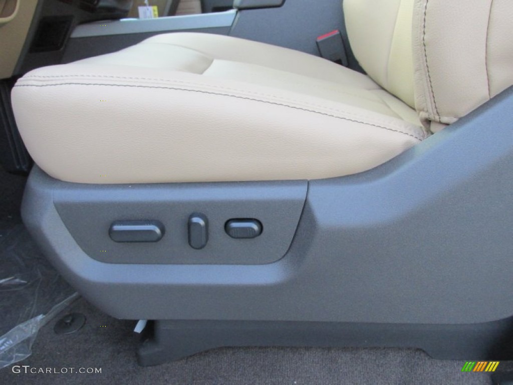 2016 Ford F350 Super Duty Lariat Crew Cab 4x4 DRW Controls Photo #105487470