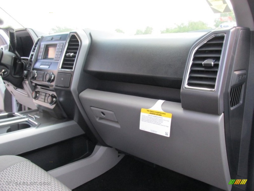 2015 F150 XLT SuperCrew 4x4 - Oxford White / Medium Earth Gray photo #18