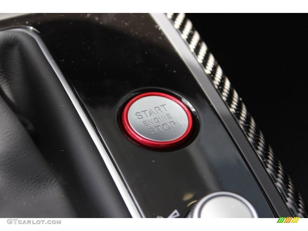 2016 Audi RS 7 4.0 TFSI quattro Controls Photo #105490600