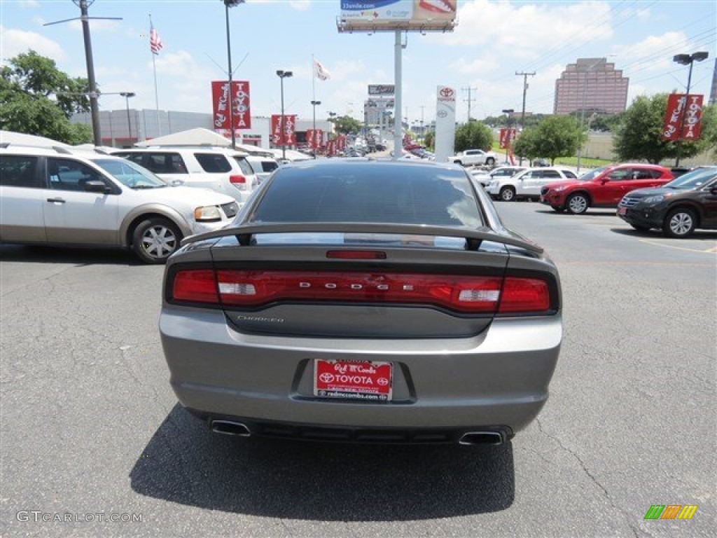 2012 Charger SXT - Tungsten Metallic / Black/Light Frost Beige photo #6