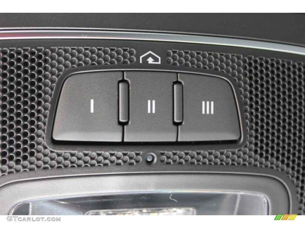 2016 Audi RS 7 4.0 TFSI quattro Controls Photo #105490837