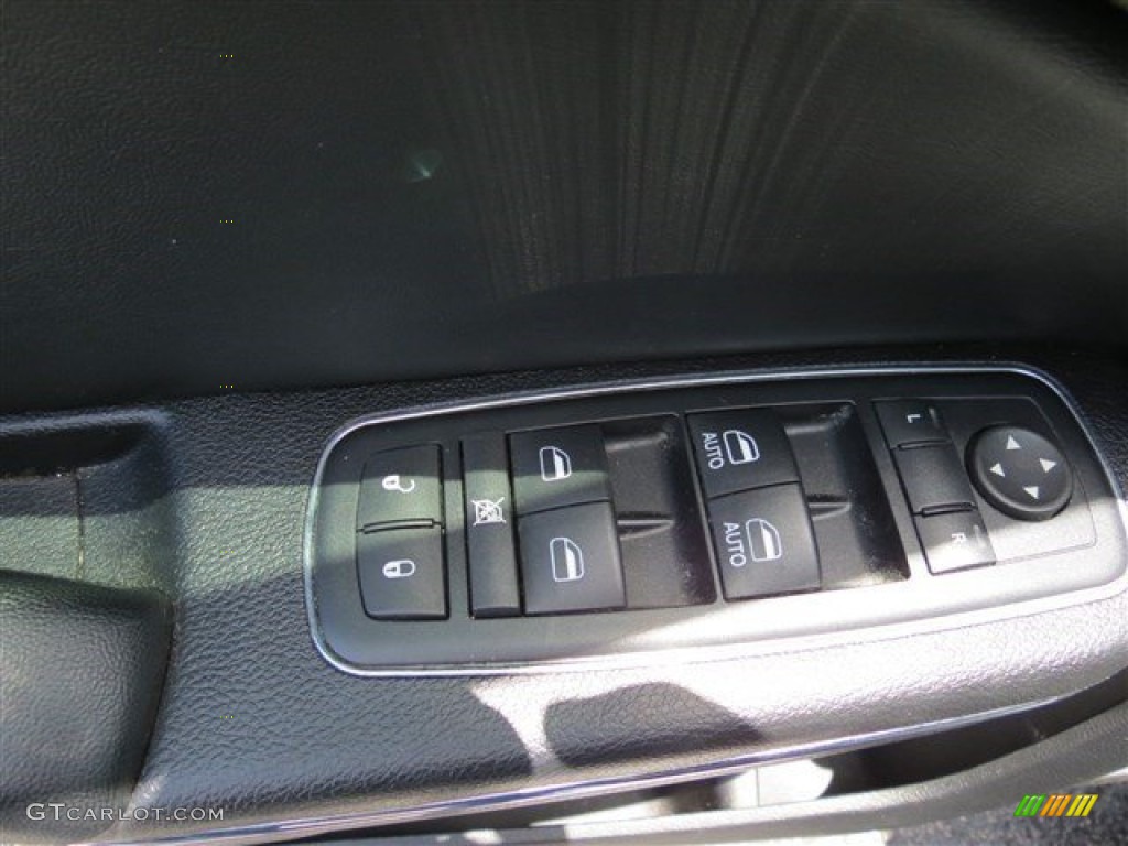 2012 Charger SXT - Tungsten Metallic / Black/Light Frost Beige photo #10