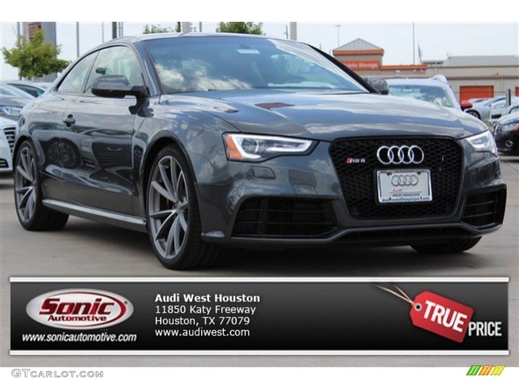 Daytona Gray Pearl Audi RS 5