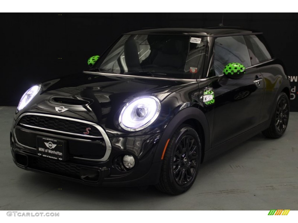 Midnight Black Metallic Mini Cooper