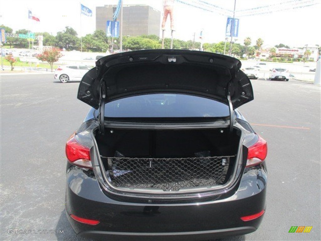 2016 Elantra SE - Phantom Black / Gray photo #11
