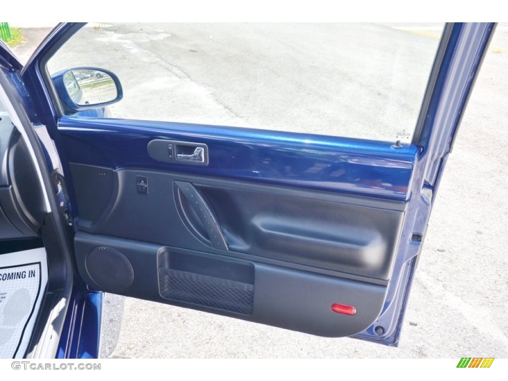 2006 Volkswagen New Beetle TDI Coupe Black Door Panel Photo #105494944