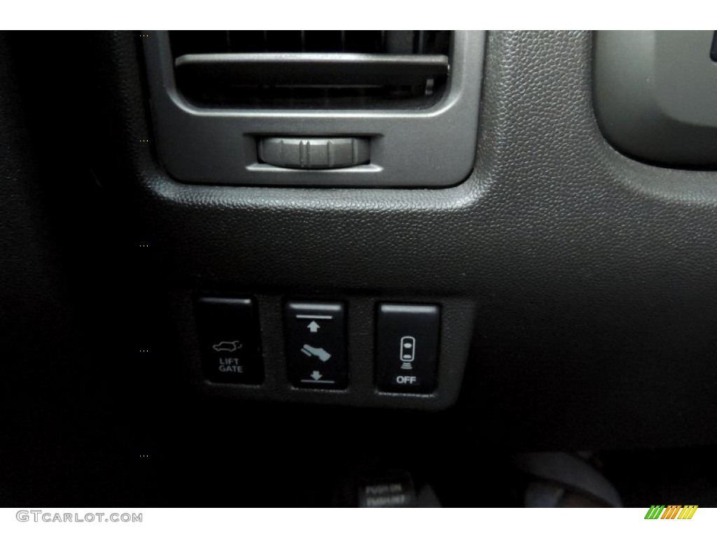 2005 QX 56 4WD - Silver Graphite Gray / Graphite photo #18