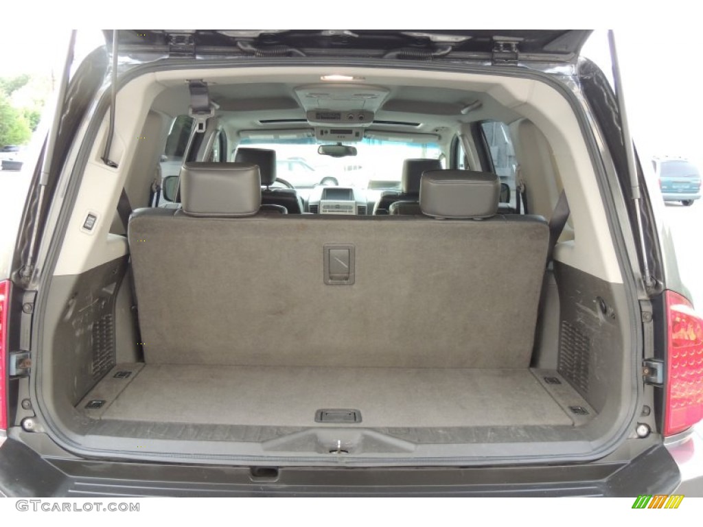 2005 QX 56 4WD - Silver Graphite Gray / Graphite photo #37