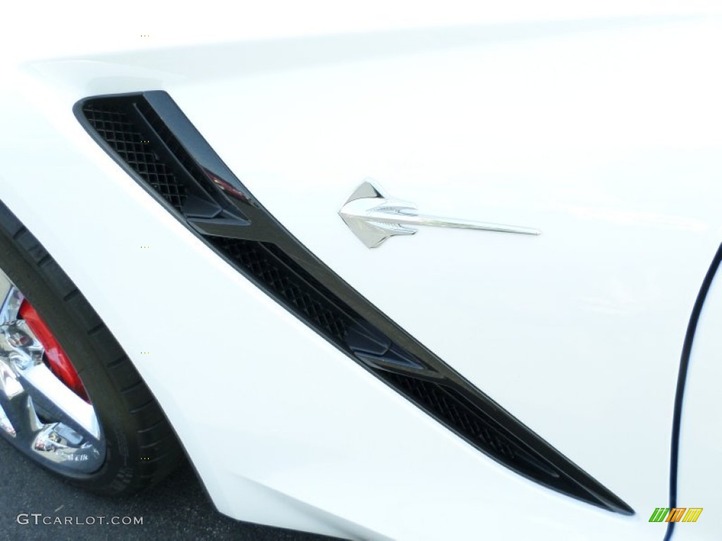 2015 Corvette Stingray Coupe - Arctic White / Adrenaline Red photo #35