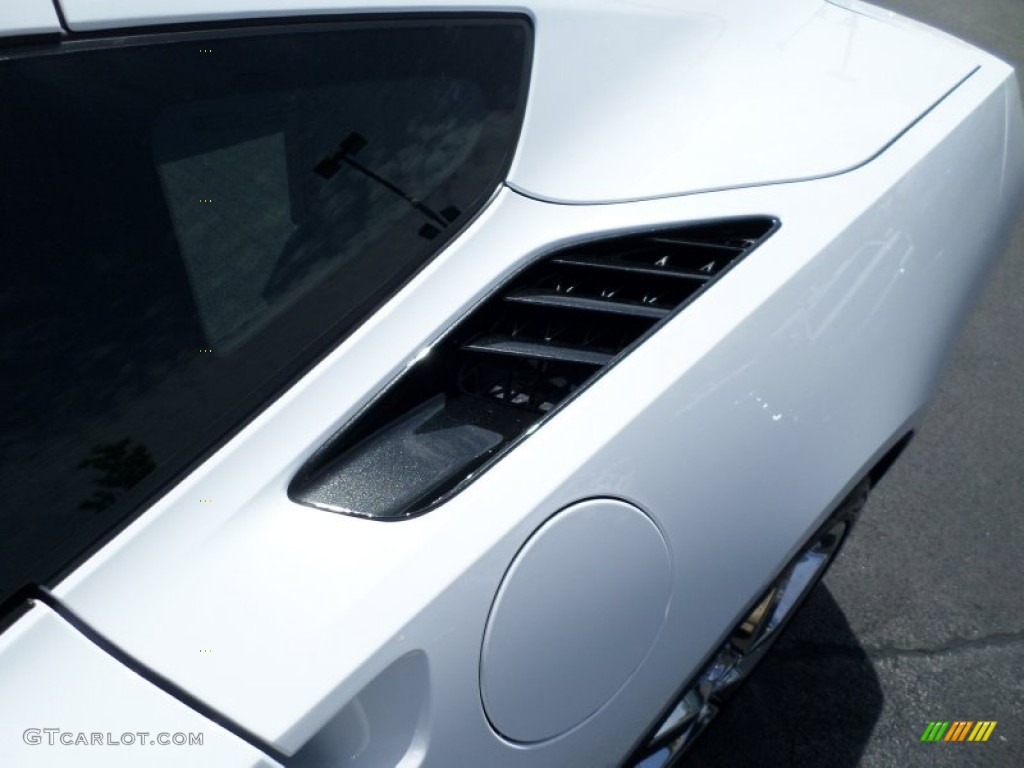 2015 Corvette Stingray Coupe - Arctic White / Adrenaline Red photo #36