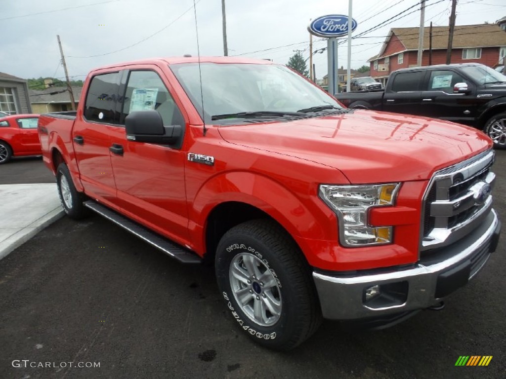 2015 F150 XLT SuperCrew 4x4 - Race Red / Medium Earth Gray photo #9