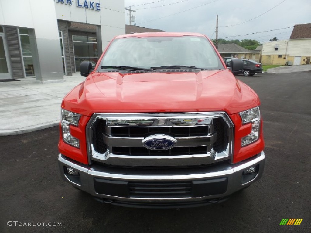 2015 F150 XLT SuperCrew 4x4 - Race Red / Medium Earth Gray photo #10