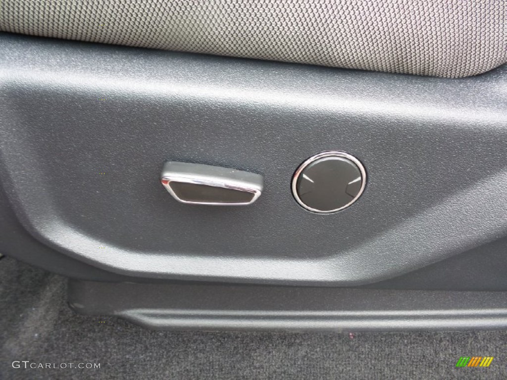 2015 F150 XLT SuperCrew 4x4 - Race Red / Medium Earth Gray photo #15