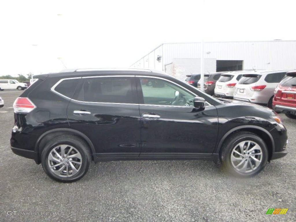 2015 Rogue SL AWD - Super Black / Charcoal photo #3