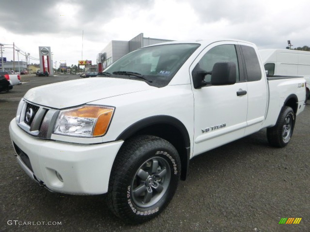 2015 Nissan Titan PRO-4X King Cab 4x4 Exterior Photos