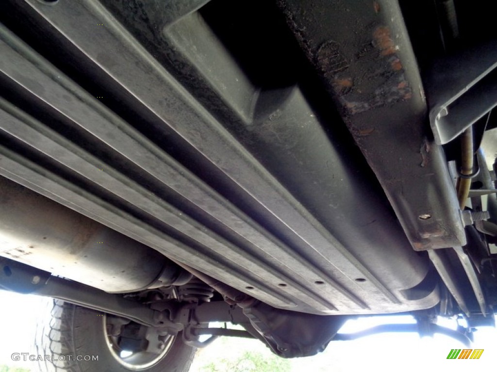 2003 Hummer H2 SUV Undercarriage Photo #105513795