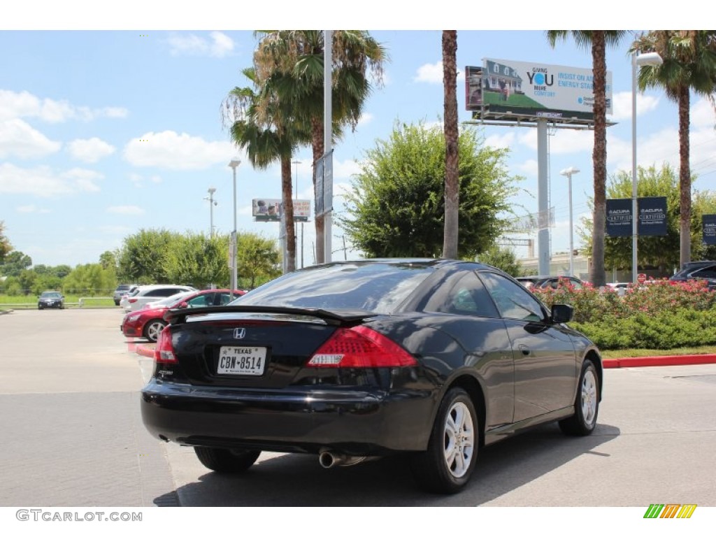 2006 Accord EX Coupe - Nighthawk Black Pearl / Gray photo #6