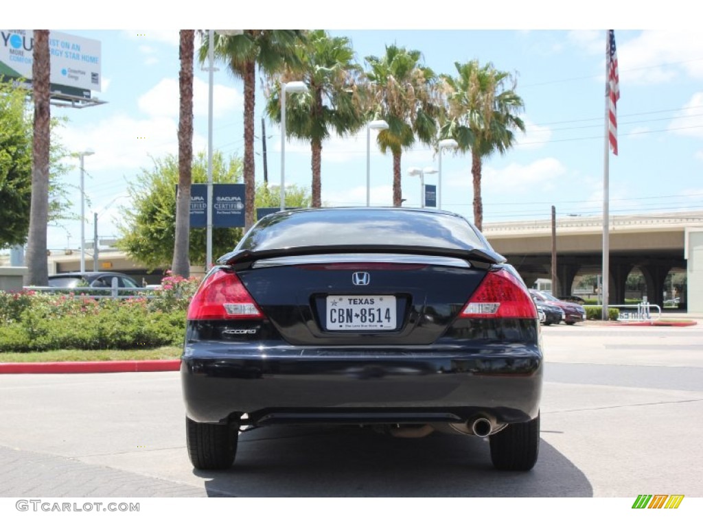 2006 Accord EX Coupe - Nighthawk Black Pearl / Gray photo #8