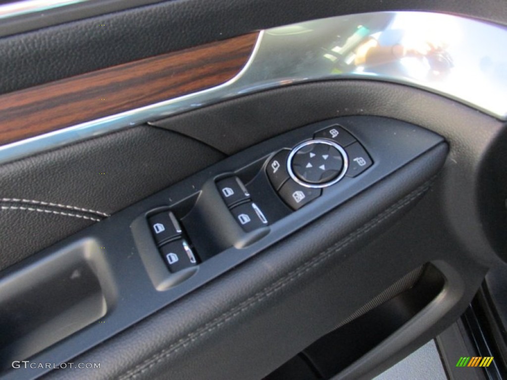 2016 Ford Explorer Limited Controls Photo #105519752