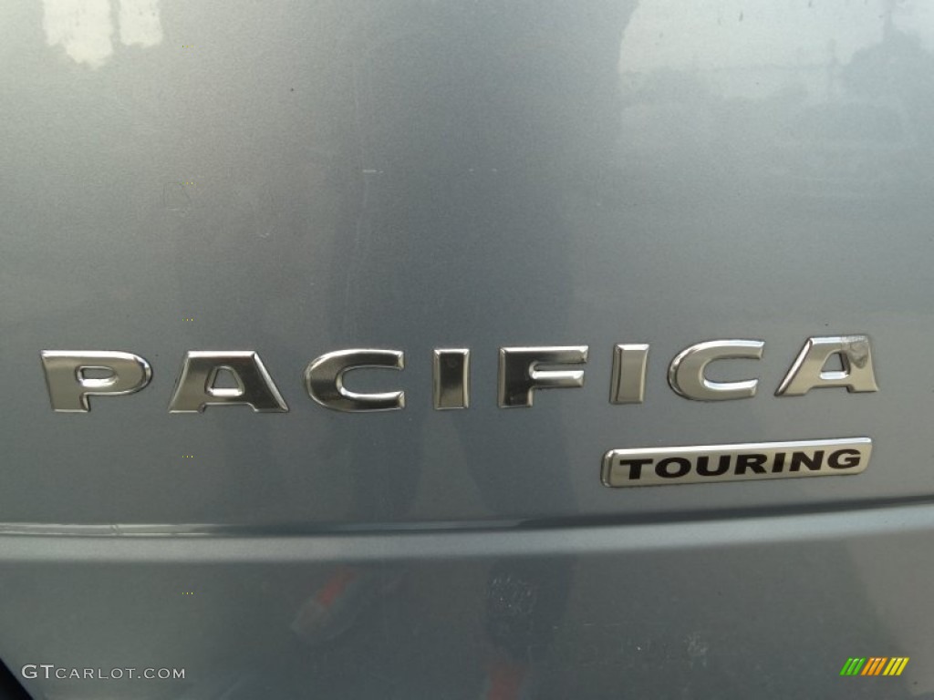 2005 Pacifica Touring AWD - Butane Blue Pearl / Dark Slate Gray photo #23