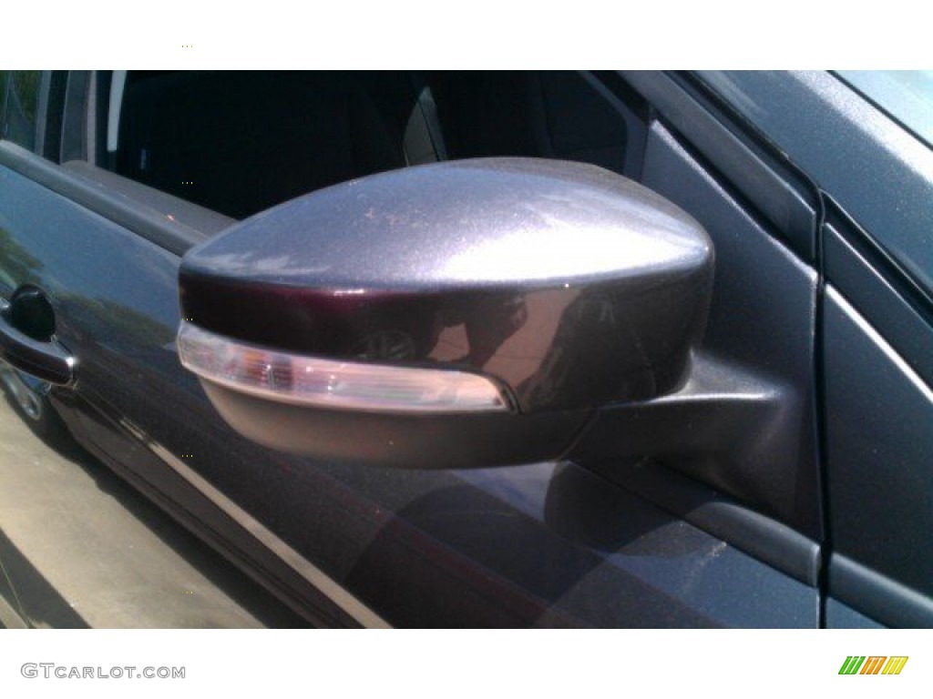 2015 Focus SE Sedan - Magnetic Metallic / Charcoal Black photo #5
