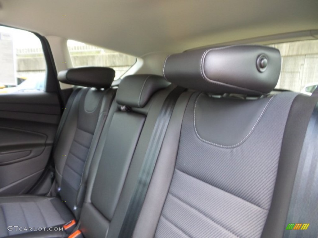 2016 Escape SE 4WD - Shadow Black / Charcoal Black photo #13