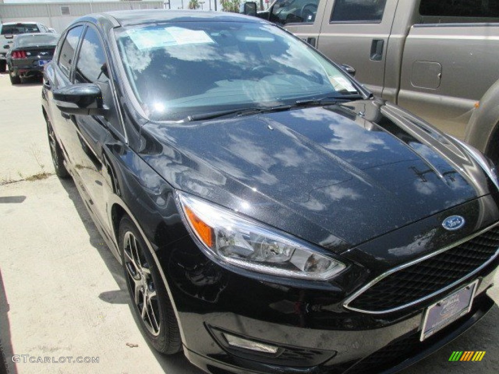 Tuxedo Black Metallic Ford Focus