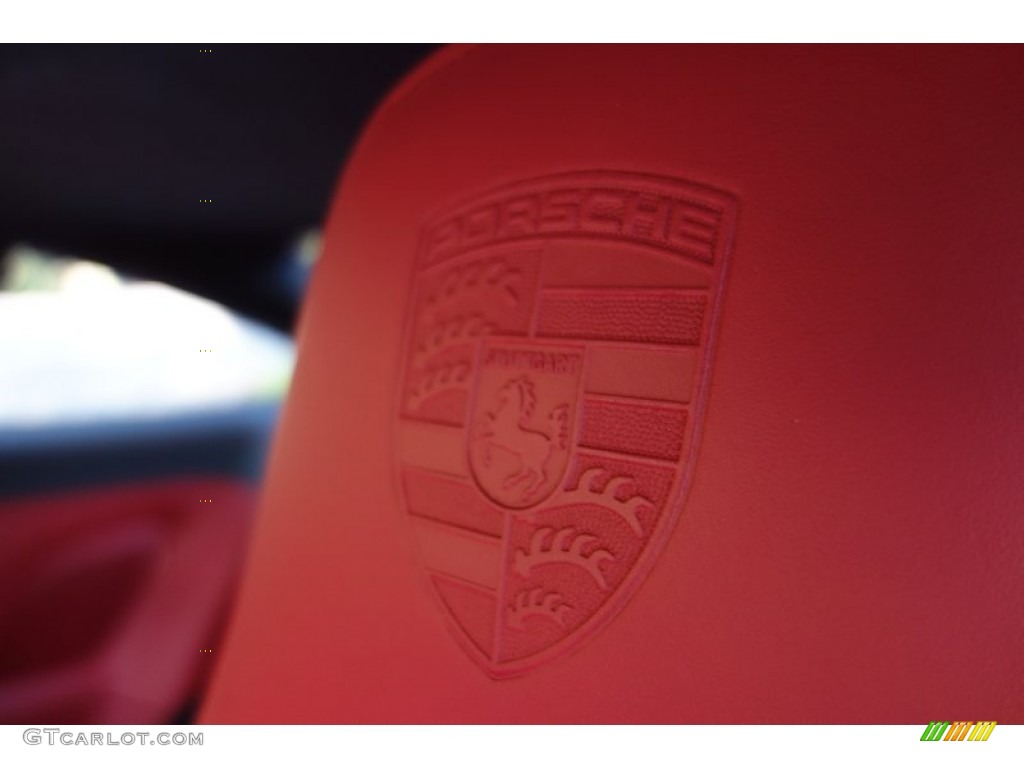 2015 Porsche 911 Turbo S Coupe Marks and Logos Photo #105527498