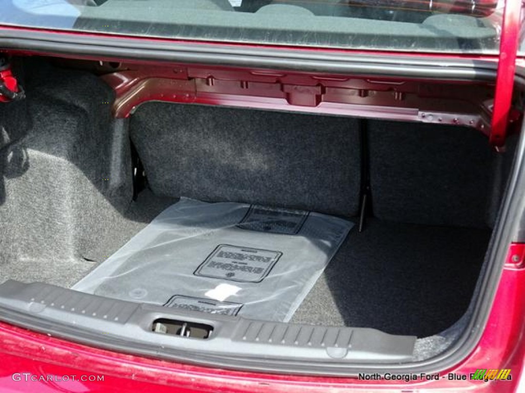 2015 Fiesta SE Sedan - Ruby Red Metallic / Charcoal Black photo #15