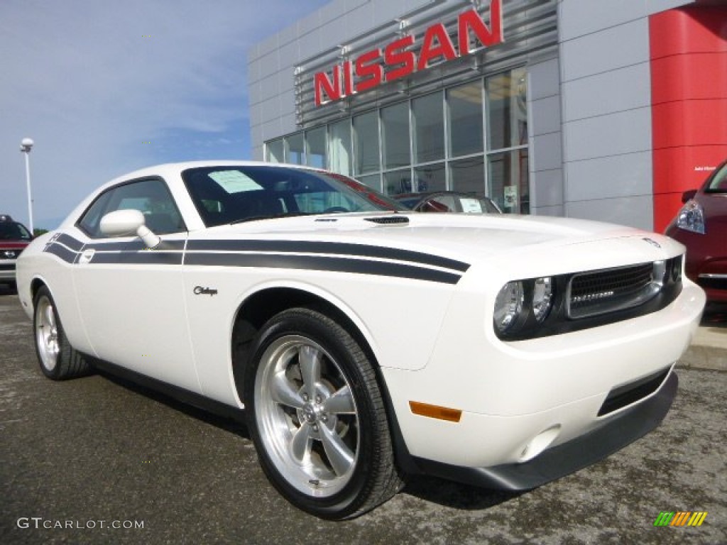 2010 Challenger R/T Classic - Stone White / Dark Slate Gray photo #1