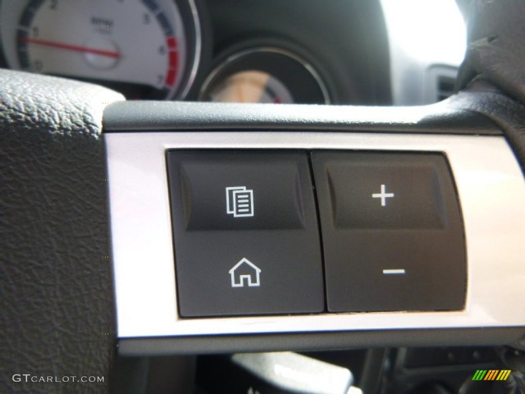2010 Challenger R/T Classic - Stone White / Dark Slate Gray photo #21