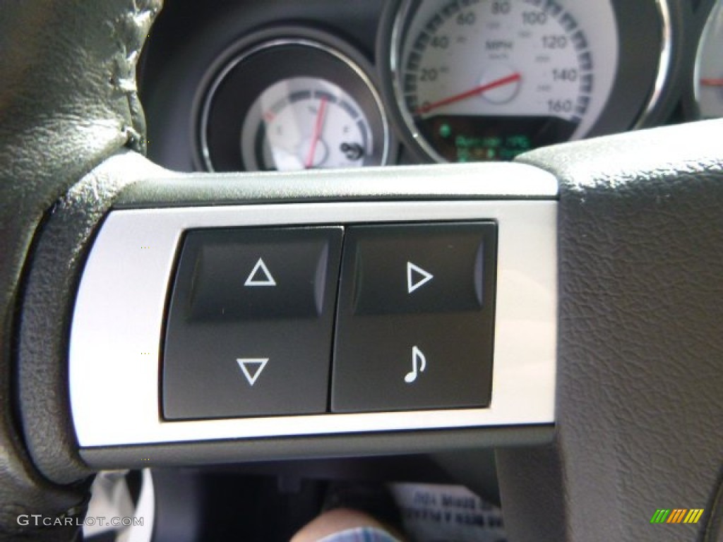 2010 Challenger R/T Classic - Stone White / Dark Slate Gray photo #22