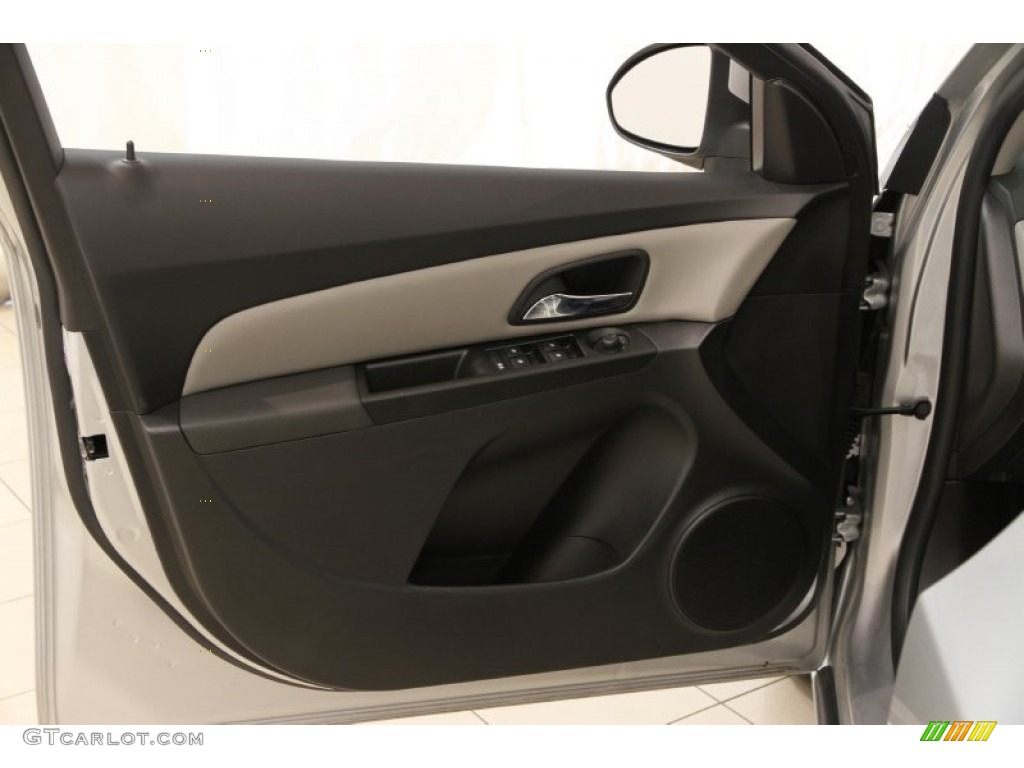 2014 Cruze Eco - Silver Ice Metallic / Medium Titanium photo #4