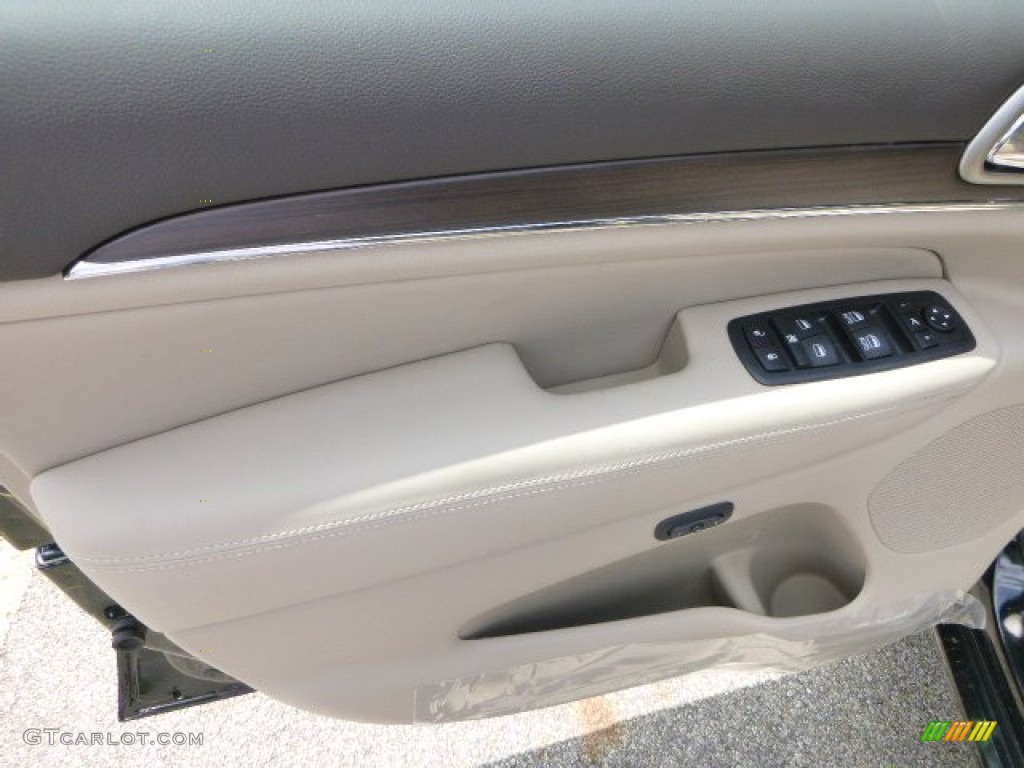 2015 Grand Cherokee Overland 4x4 - Black Forest Green Pearl / Brown/Light Frost Beige photo #13