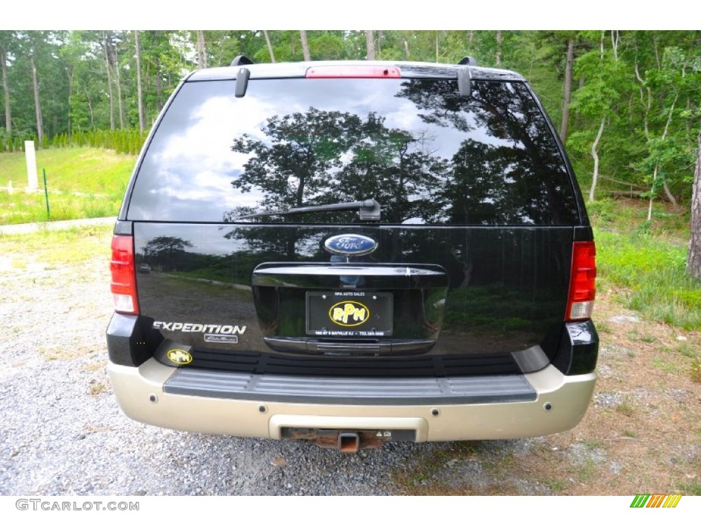 2005 Expedition Eddie Bauer 4x4 - Black Clearcoat / Medium Parchment photo #6