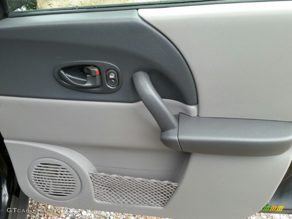 2003 VUE V6 AWD - Black / Gray photo #11