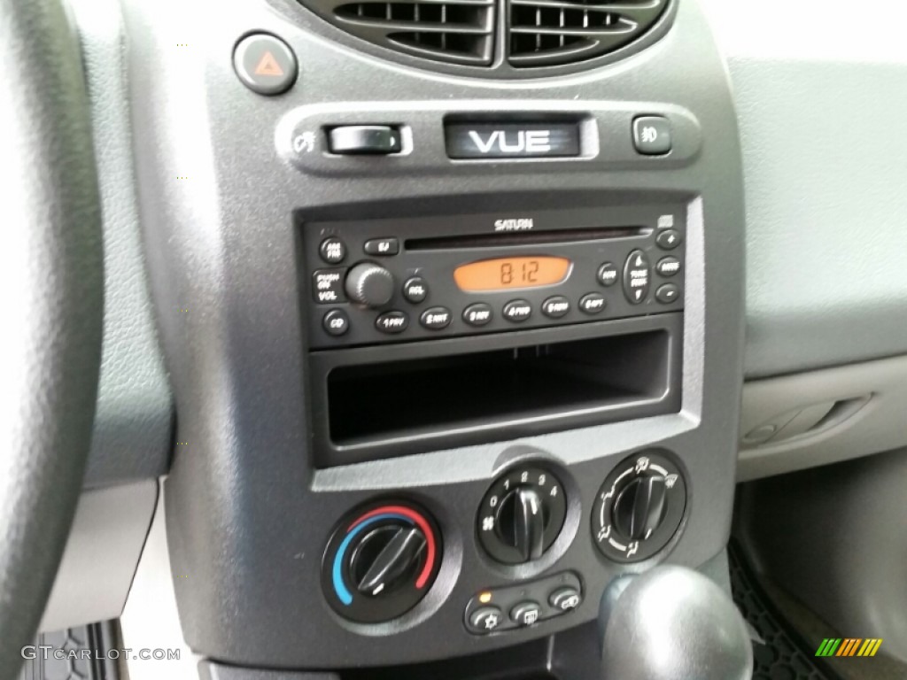 2003 VUE V6 AWD - Black / Gray photo #14