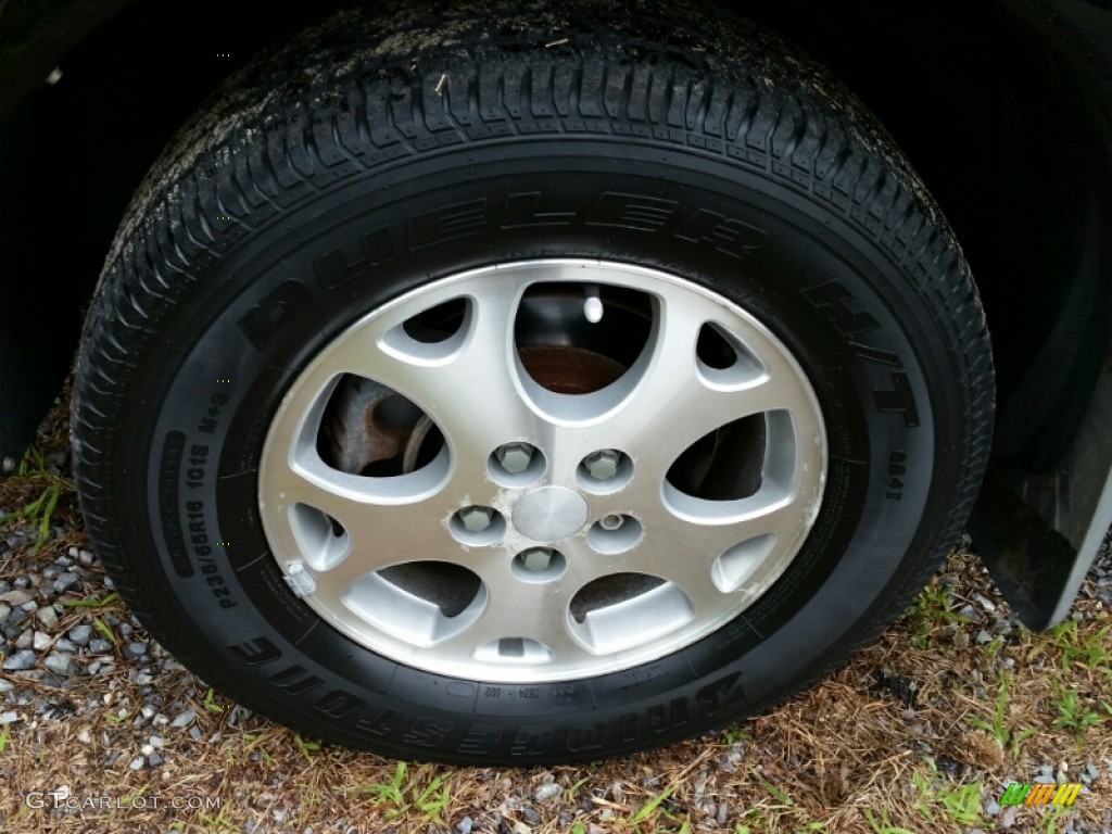 2003 VUE V6 AWD - Black / Gray photo #27