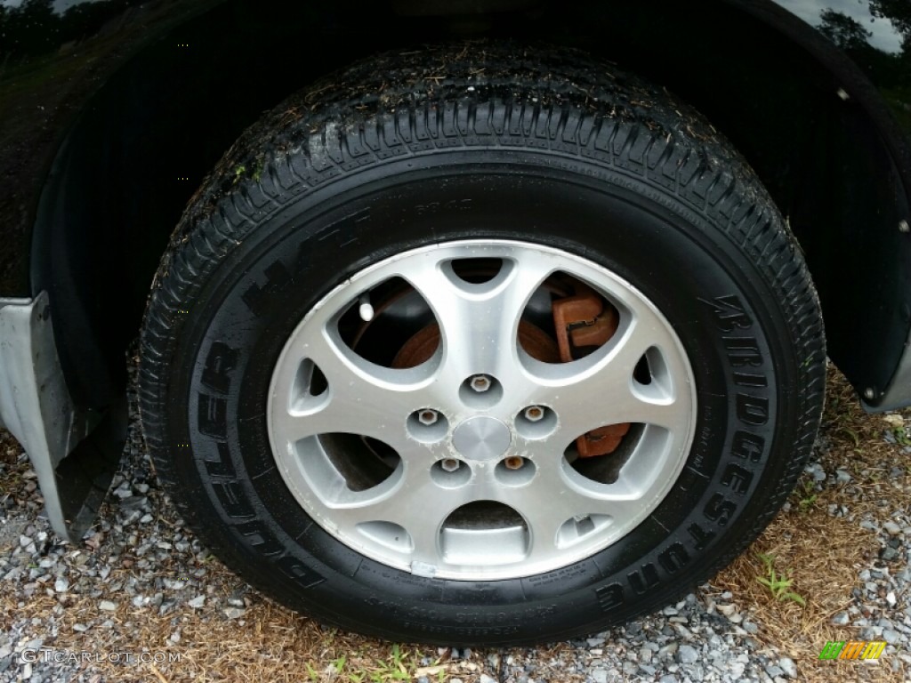 2003 VUE V6 AWD - Black / Gray photo #30