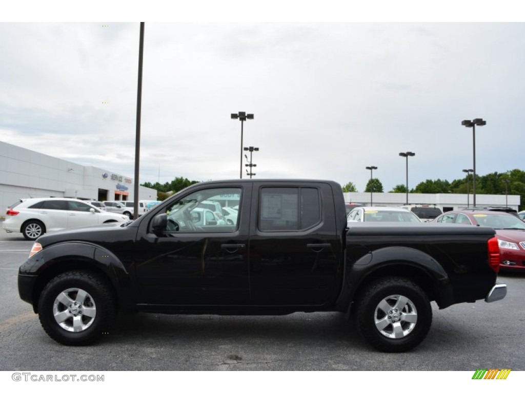 2013 Frontier SV V6 Crew Cab 4x4 - Super Black / Beige photo #6