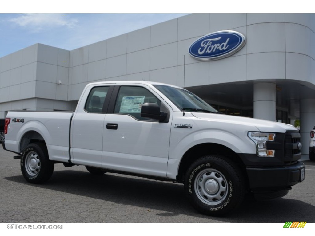 2015 F150 XL SuperCab 4x4 - Oxford White / Medium Earth Gray photo #1