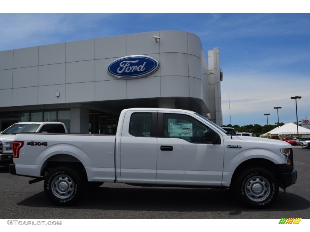 Oxford White 2015 Ford F150 XL SuperCab 4x4 Exterior Photo #105562209