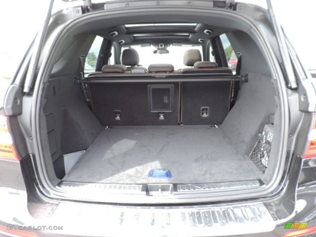 2015 Mercedes-Benz ML 400 4Matic Trunk Photos