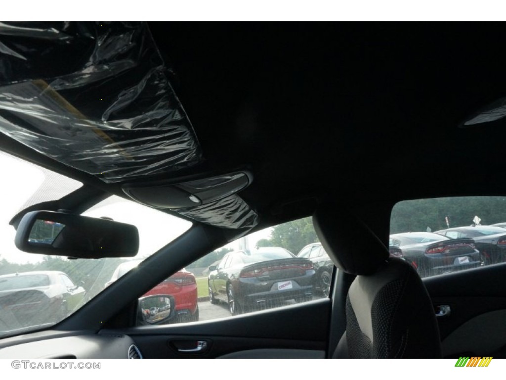 2015 Dart SXT - Bright White / Black/Light Tungsten Accent Stitching photo #11