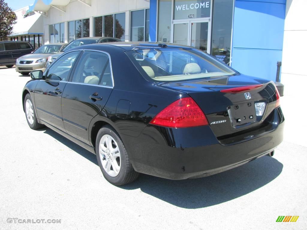 2006 Accord EX-L Sedan - Nighthawk Black Pearl / Ivory photo #4