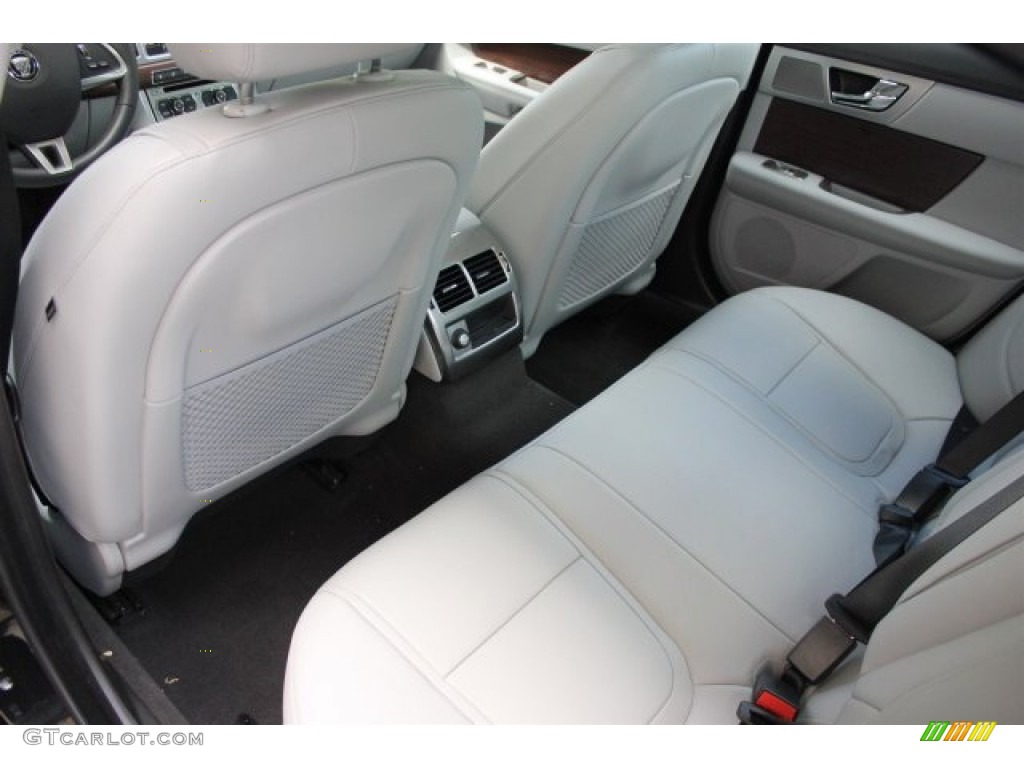 Dove/Warm Charcoal Interior 2015 Jaguar XF 2.0T Premium Photo #105578649