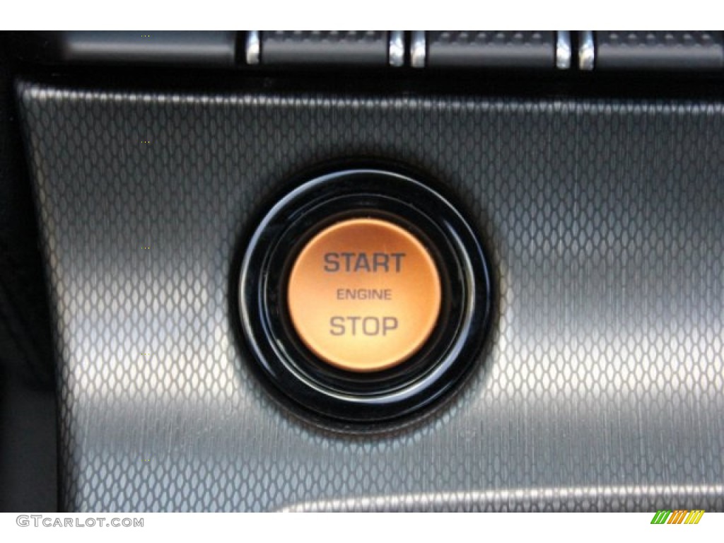 2015 Jaguar F-TYPE V8 S Convertible Controls Photo #105581526
